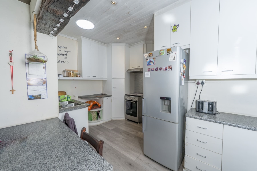 3 Bedroom Property for Sale in Ruyterwacht Western Cape